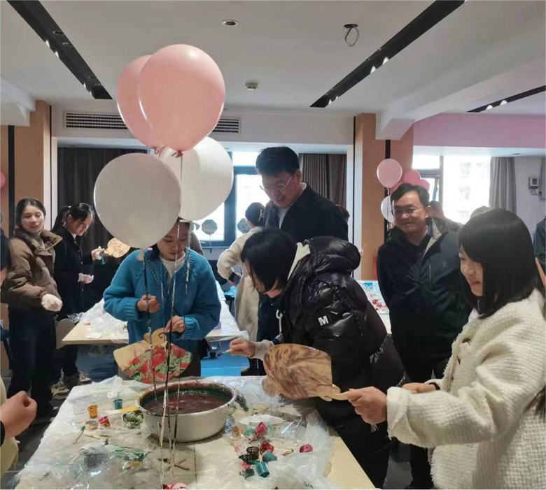 “致敬了不起的她”——在线赌博网站
开展庆祝“三八”妇女节系列活动